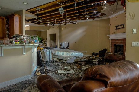 Reasons to Hire Professionals for Fire and Smoke Damage Restoration