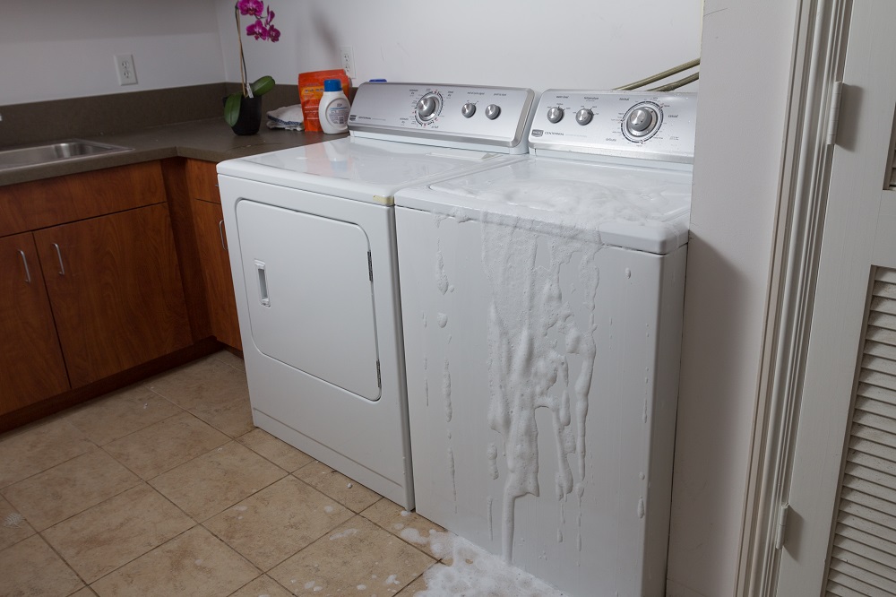 Prevent Washing Machine Water Damage in 8 Simple Steps