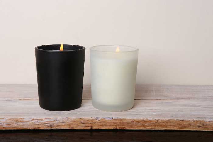 Smokers Candle: What Is It, Do They Work, and Recommended Smokers Candles in Los Angeles