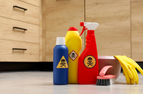 display of toxic household checmicals not to mix