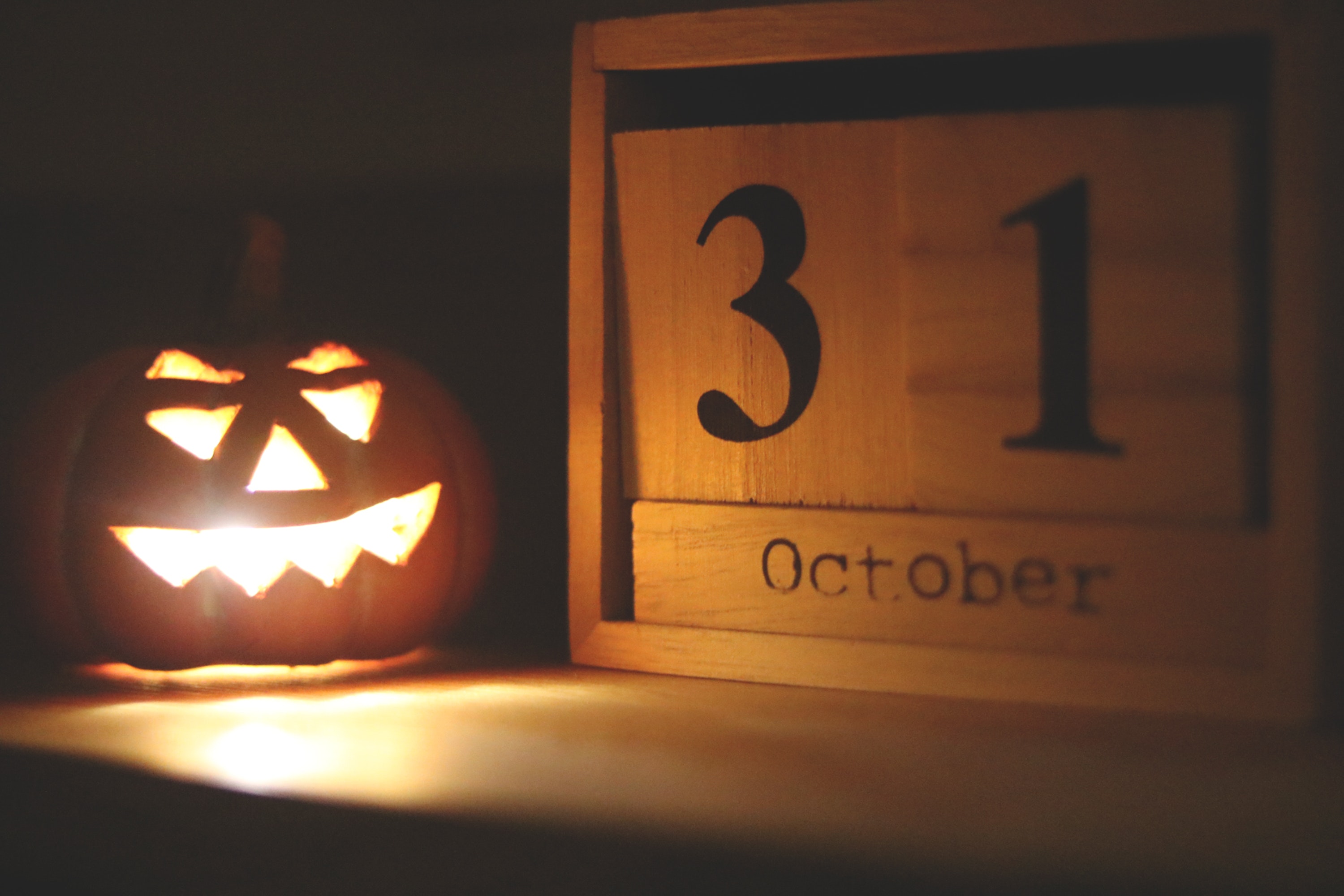 Jack or lantern and October 31 date box - the right time for trick or treat safety