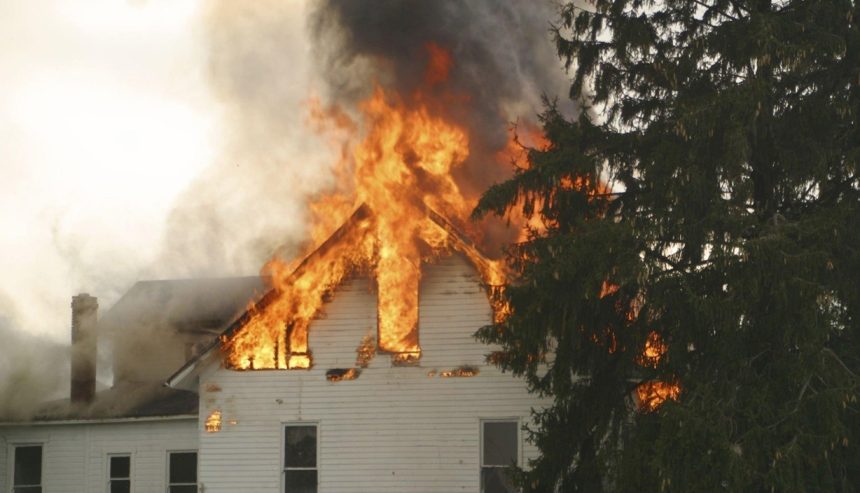 What to Do And Not To Do After A House Fire (Checklist)