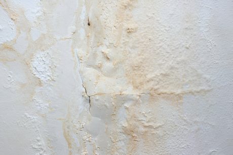 water damage vs. flood damage and how it affects drywall