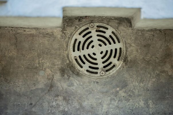 how-to-eliminate-that-sewer-gas-smell-in-your-home